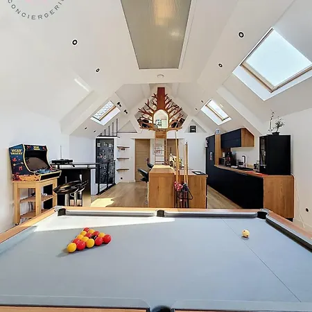 Loft Billard Et Arcade 3 Ch Garage Et Terrasse Holiday home Calais