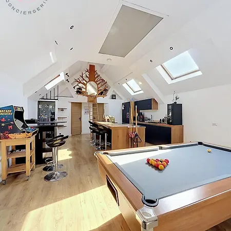 Holiday home Loft Billard Et Arcade 3 Ch Garage Et Terrasse *